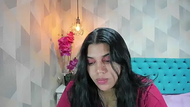 Snapshot of LindaBreeS chatting on July 2026 03:29:02 PM LindaBreeS online show from July 2026 03:29:02 PM