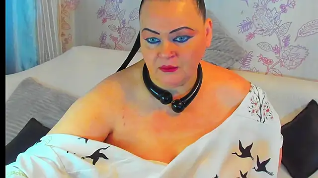 Snapshot of MilanaBiegert chatting on January 2025 01:36:02 PM MilanaBiegert online show from January 2025 01:36:02 PM