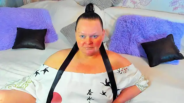 Snapshot of MilanaBiegert chatting on February 2025 05:50:02 PM MilanaBiegert online show from February 2025 05:50:02 PM