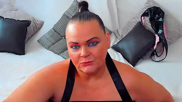 Snapshot of MilanaBiegert chatting on October 2025 07:17:01 AM MilanaBiegert online show from October 2025 07:17:01 AM