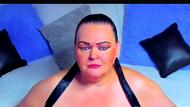 Snapshot of MilanaBiegert chatting on August 2026 04:22:01 AM MilanaBiegert online show from August 2026 04:22:01 AM