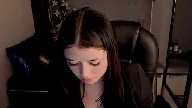 almma shy online show from October 2025 01:36:03 PM