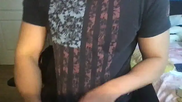 jungcock3210 online show from October 2025 01:52:01 PM