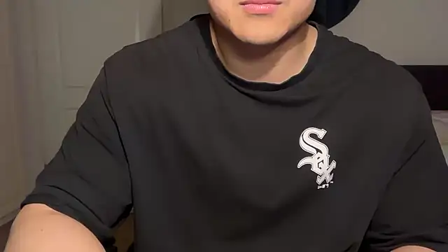 jungcock3210 online show from November 2025 05:01:02 PM