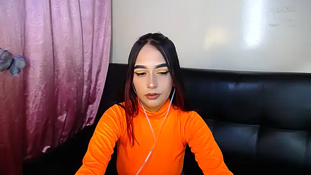 Annerainhoot online show from October 2025 01:42:02 AM