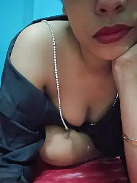 Snapshot of sexyindi_couple chatting on August 2026 07:33:02 AM sexyindi couple online show from August 2026 07:33:02 AM