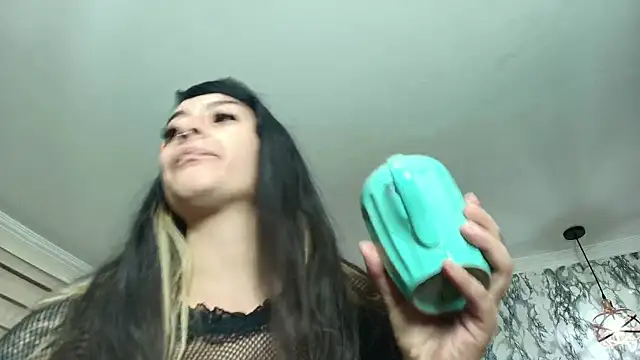 Naughty Kittenm online show from November 2025 11:33:02 AM