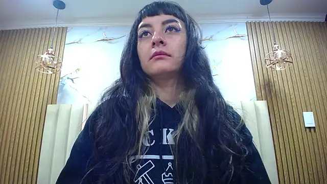 Snapshot of Naughty_Kittenm chatting on June 2026 11:32:02 AM Naughty Kittenm online show from June 2026 11:32:02 AM