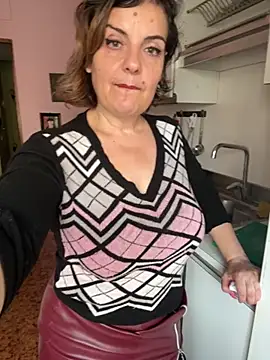 Snapshot of Sunbelxx chatting on November 2025 09:09:01 AM Sunbelxx online show from November 2025 09:09:01 AM