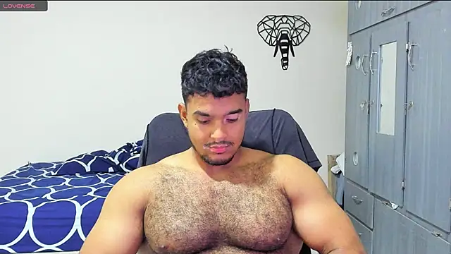 Snapshot of Big_furry_bear13 chatting on December 2024 05:00:01 AM Big furry bear13 online show from December 2024 05:00:01 AM