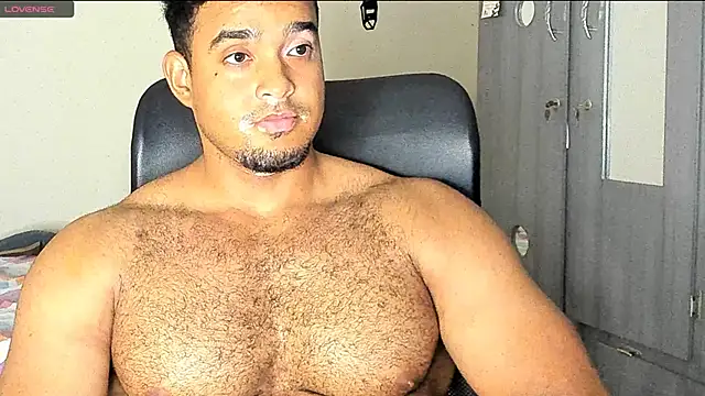 Snapshot of Big_furry_bear13 chatting on January 2025 08:00:01 AM Big furry bear13 online show from January 2025 08:00:01 AM