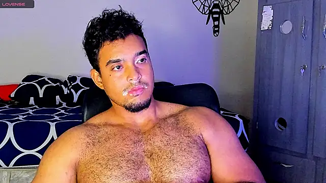Snapshot of Big_furry_bear13 chatting on January 2025 09:16:02 AM Big furry bear13 online show from January 2025 09:16:02 AM