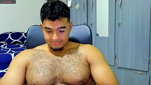 Snapshot of Big_furry_bear13 chatting on February 2025 06:14:02 AM Big furry bear13 online show from February 2025 06:14:02 AM