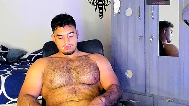 Snapshot of Big_furry_bear13 chatting on March 2025 06:42:02 AM Big furry bear13 online show from March 2025 06:42:02 AM
