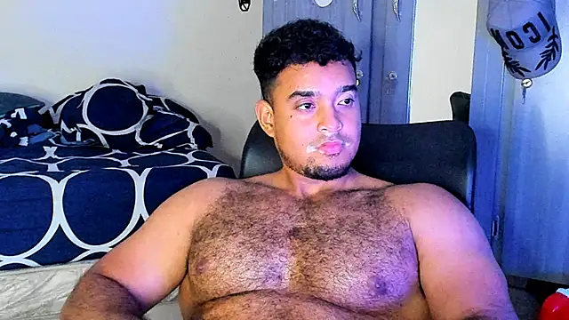 Snapshot of Big_furry_bear13 chatting on March 2025 08:14:01 AM Big furry bear13 online show from March 2025 08:14:01 AM