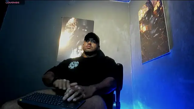 Snapshot of Big_furry_bear13 chatting on October 2025 05:15:01 AM Big furry bear13 online show from October 2025 05:15:01 AM