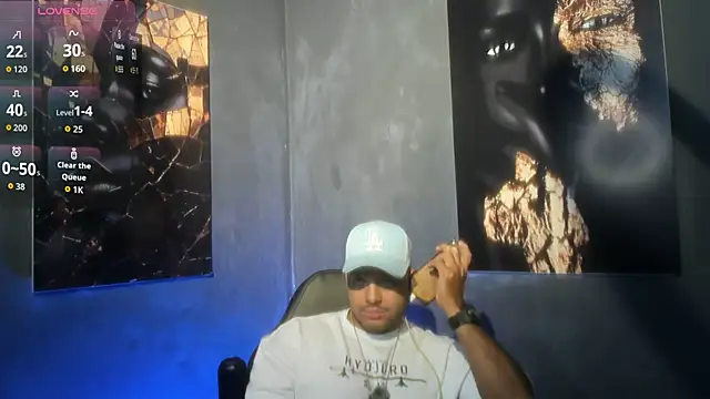 Snapshot of Big_furry_bear13 chatting on October 2025 05:05:01 AM Big furry bear13 online show from October 2025 05:05:01 AM