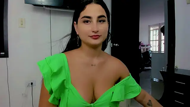 sunshine uwu22 online show from December 2024 07:27:02 PM