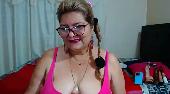 Snapshot of maturehot649 chatting on January 2025 12:26:01 PM maturehot649 online show from January 2025 12:26:01 PM