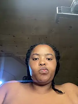 Snapshot of Linahlove chatting on February 2025 06:58:01 PM Linahlove online show from February 2025 06:58:01 PM