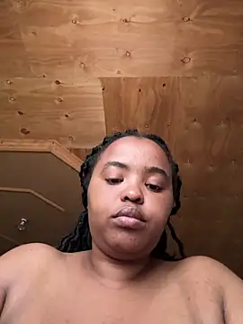 Snapshot of Linahlove chatting on February 2025 07:23:01 AM Linahlove online show from February 2025 07:23:01 AM