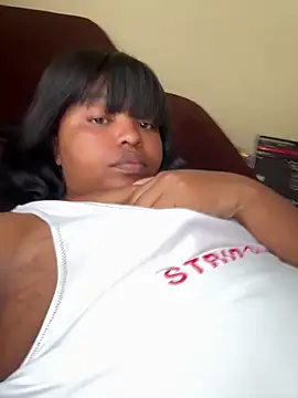Snapshot of Linahlove chatting on October 2025 09:41:02 AM Linahlove online show from October 2025 09:41:02 AM