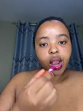 Linahlove online show from March 2026 09:32:01 PM