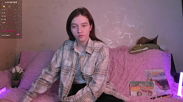 Ksuhesa online show from February 2025 10:26:01 AM