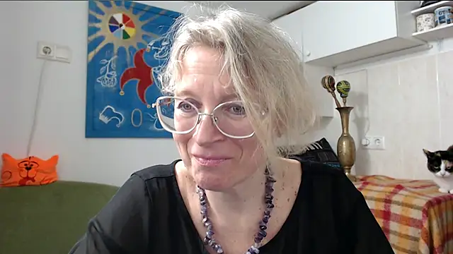 Snapshot of Zosya1111 chatting on February 2025 04:20:02 PM Zosya1111 online show from February 2025 04:20:02 PM