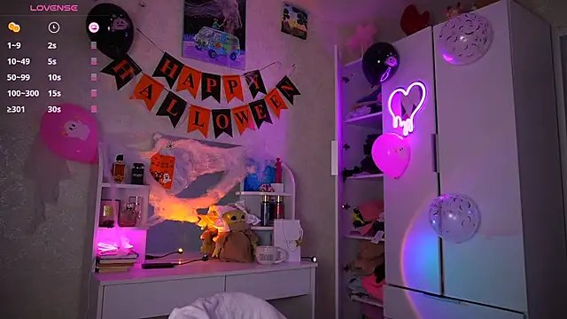 Snapshot of soffy__kisss chatting on November 2025 06:21:01 PM soffy kisss online show from November 2025 06:21:01 PM