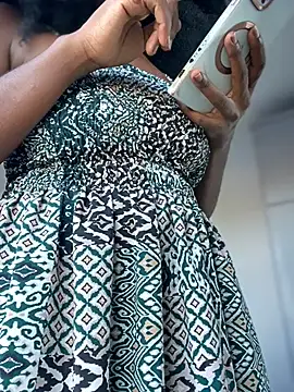 Candy-Heart online show from February 2026 03:38:02 PM