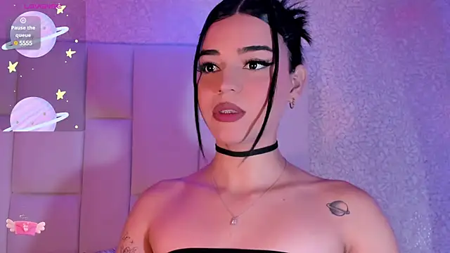 Snapshot of Summer_walkerr chatting on December 2024 12:24:01 PM Summer walkerr online show from December 2024 12:24:01 PM