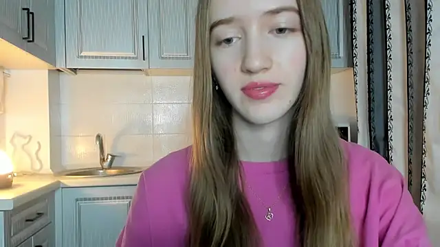 Snapshot of leslie_my_lovee chatting on November 2025 01:59:02 AM leslie my lovee online show from November 2025 01:59:02 AM