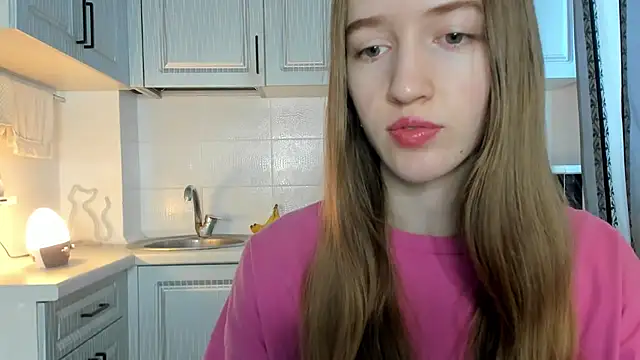 Snapshot of leslie_my_lovee chatting on November 2025 08:40:01 AM leslie my lovee online show from November 2025 08:40:01 AM