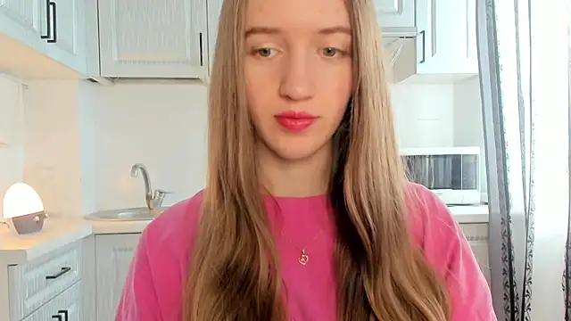 Snapshot of leslie_my_lovee chatting on April 2026 10:43:01 AM leslie my lovee online show from April 2026 10:43:01 AM