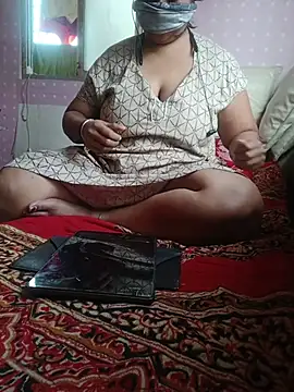 Ivy-09 online show from February 2026 05:26:01 AM