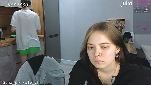 doll lol  online show from December 2024 08:03:02 PM