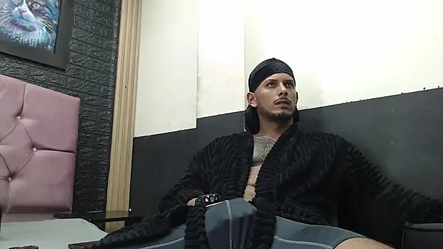 Chris Dick23 online show from October 2025 04:44:02 AM