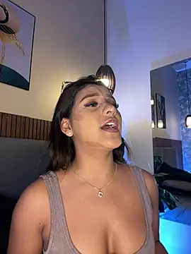NicolleeEvanss online show from July 2026 10:39:01 AM