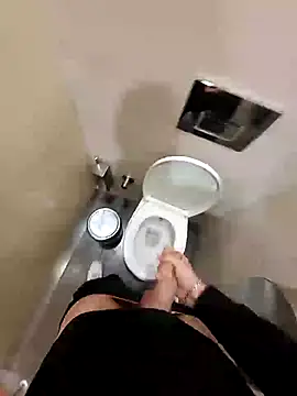 Snapshot of sevvvvsevvvv1 chatting on February 2026 05:18:02 PM sevvvvsevvvv1 online show from February 2026 05:18:02 PM