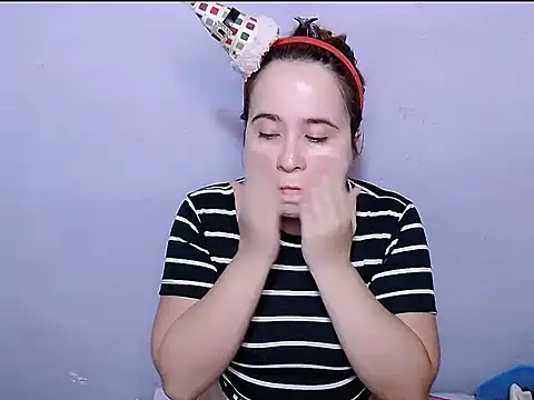 SubLayla01 online show from March 2026 05:52:02 PM