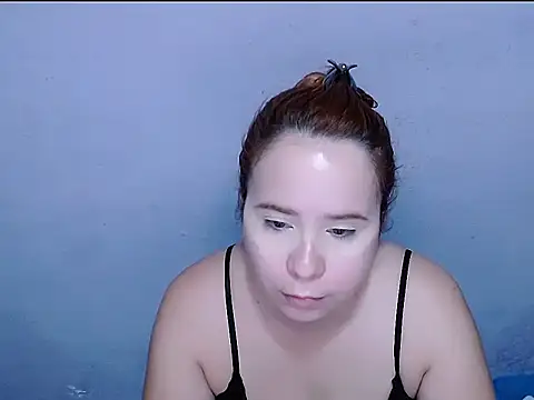 SubLayla01 online show from April 2026 06:36:02 PM