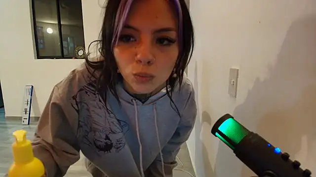 Alicia Ortiiz online show from January 2025 01:54:01 AM