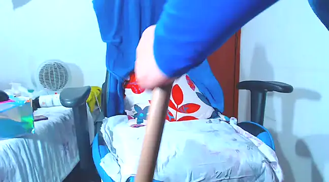 zoetits online show from January 2025 02:19:02 AM