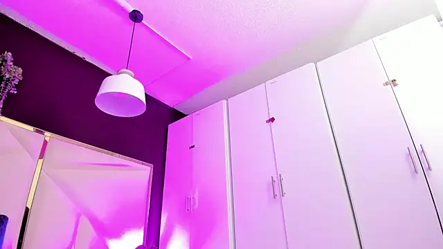 Snapshot of April_bowie chatting on February 2026 11:29:02 AM April bowie online show from February 2026 11:29:02 AM