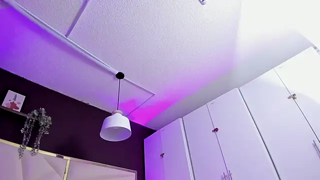 Snapshot of April_bowie chatting on February 2026 11:32:02 AM April bowie online show from February 2026 11:32:02 AM