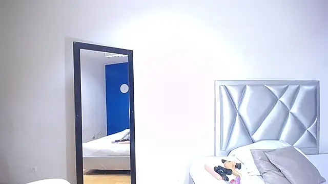 exotic karmella online show from January 2025 08:48:02 PM