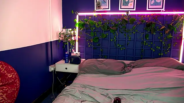 Snapshot of FerrariRedxBabestation chatting on November 2025 09:13:01 PM FerrariRedxBabestation online show from November 2025 09:13:01 PM