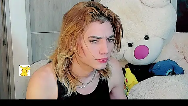 Snapshot of honey_skin chatting on December 2024 01:28:01 PM honey skin online show from December 2024 01:28:01 PM