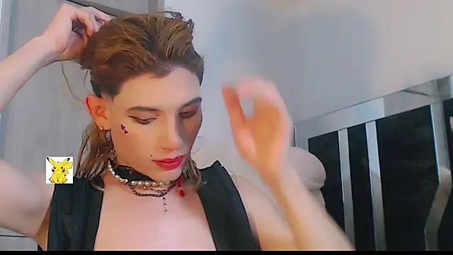 Snapshot of honey_skin chatting on February 2025 11:11:02 AM honey skin online show from February 2025 11:11:02 AM